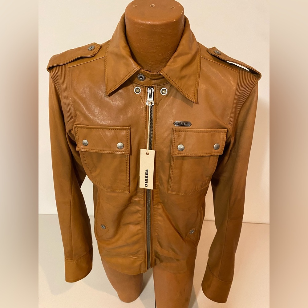 Diesel Lisardo jacket (Large) Burnt Orange
New with tags - Picture 14 of 16